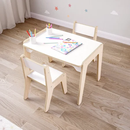 mesa y sillas para chicos